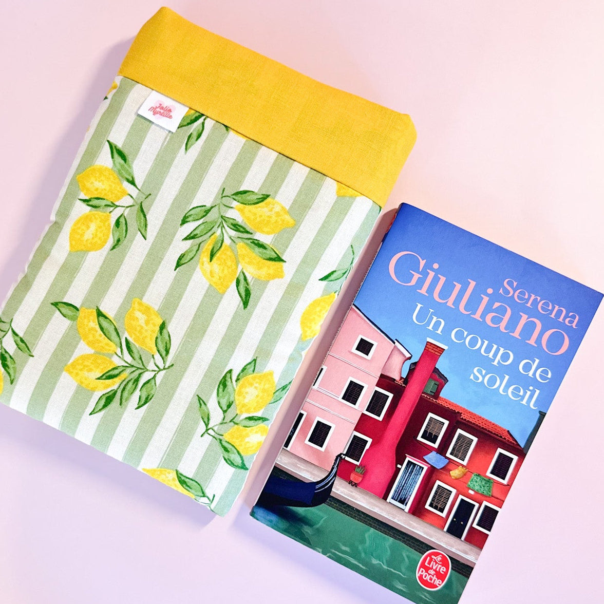 Pochette Livre Lina
