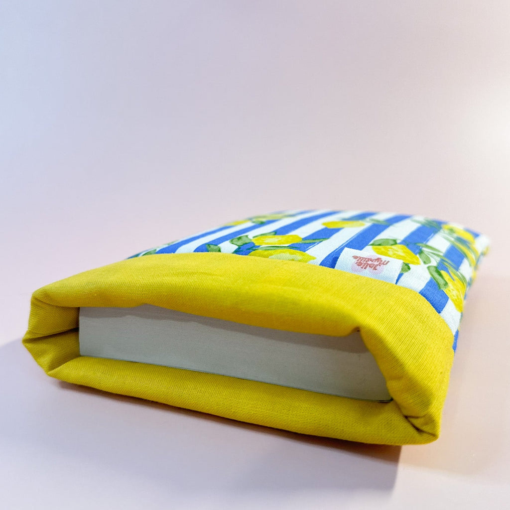 Charlotte Book Pouch