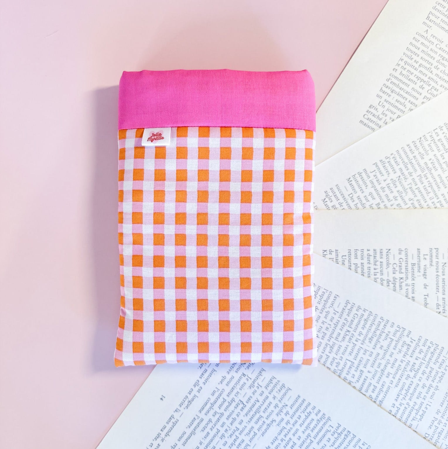 Charlotte Book Pouch