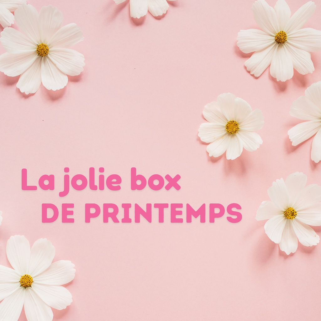 Visuel de présentation de "La jolie box de printemps" par Jolie Myrtille Fabric, avec un texte rose sur un fond rose pastel décoré de fleurs blanches.